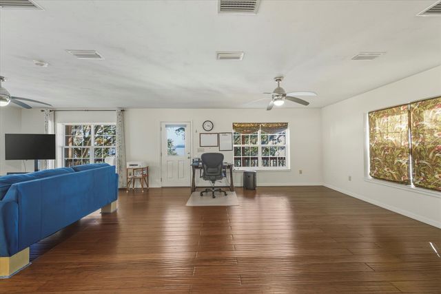 997 DRAKE ACRES Road, Quincy, FL 32351