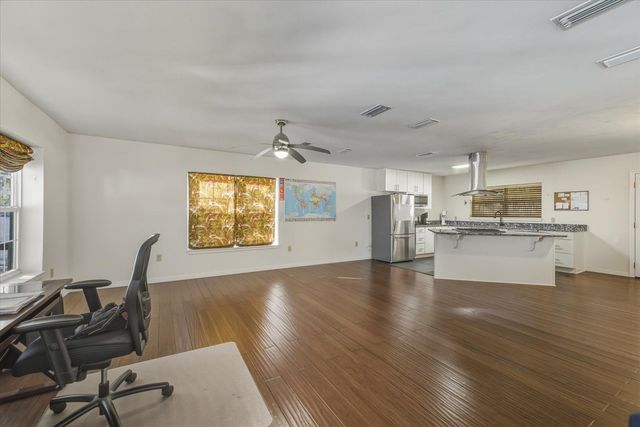 997 DRAKE ACRES Road, Quincy, FL 32351