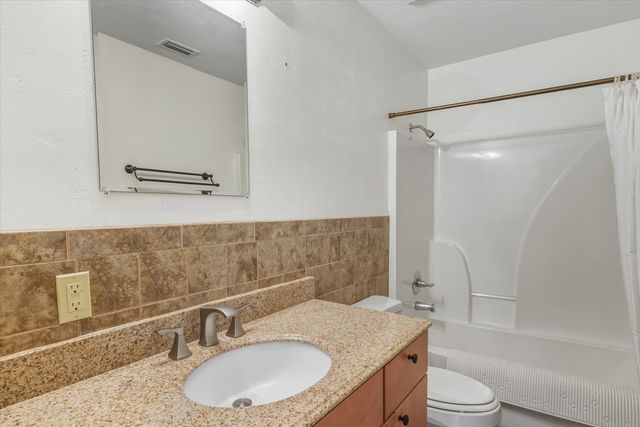 997 DRAKE ACRES Road, Quincy, FL 32351