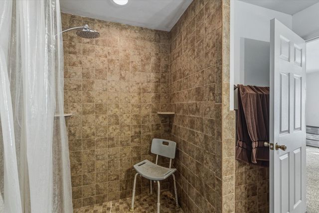 997 DRAKE ACRES Road, Quincy, FL 32351