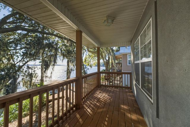 997 DRAKE ACRES Road, Quincy, FL 32351