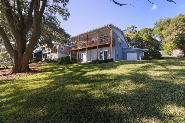 997 DRAKE ACRES Road, Quincy, FL 32351