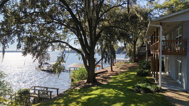 997 DRAKE ACRES Road, Quincy, FL 32351