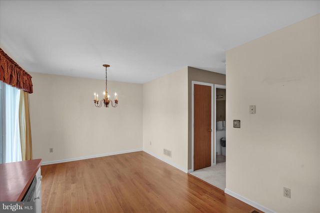 1111 HAMPDEN DR, Strasburg, PA 17579