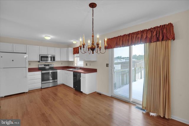 1111 HAMPDEN DR, Strasburg, PA 17579