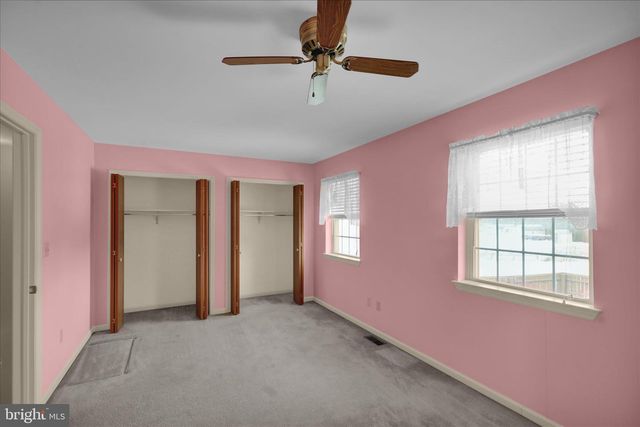 1111 HAMPDEN DR, Strasburg, PA 17579