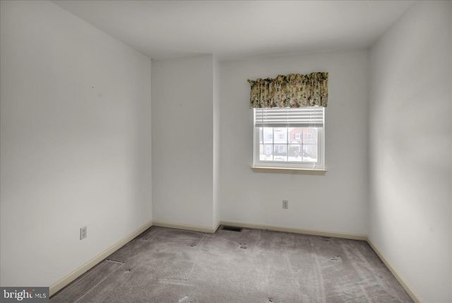 1111 HAMPDEN DR, Strasburg, PA 17579