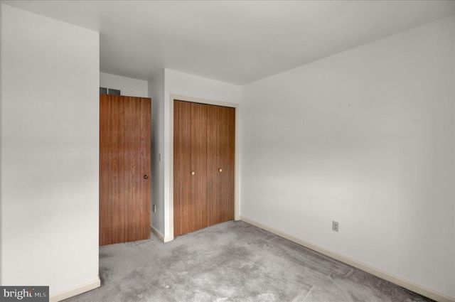 1111 HAMPDEN DR, Strasburg, PA 17579