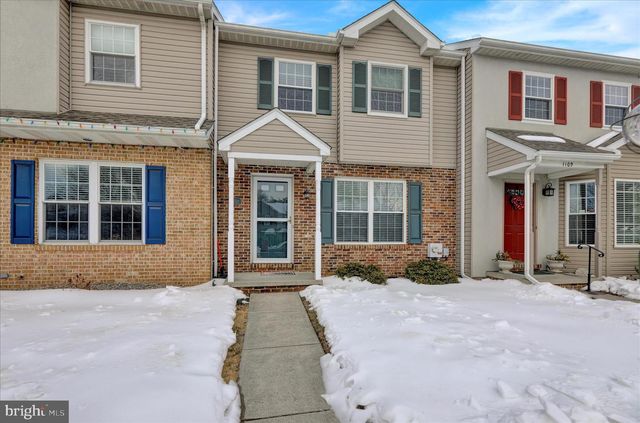 1111 HAMPDEN DR, Strasburg, PA 17579