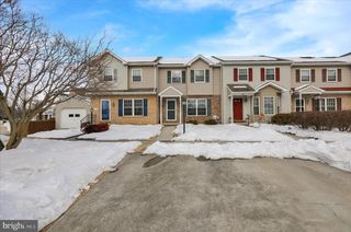1111 HAMPDEN DR, Strasburg, PA 17579