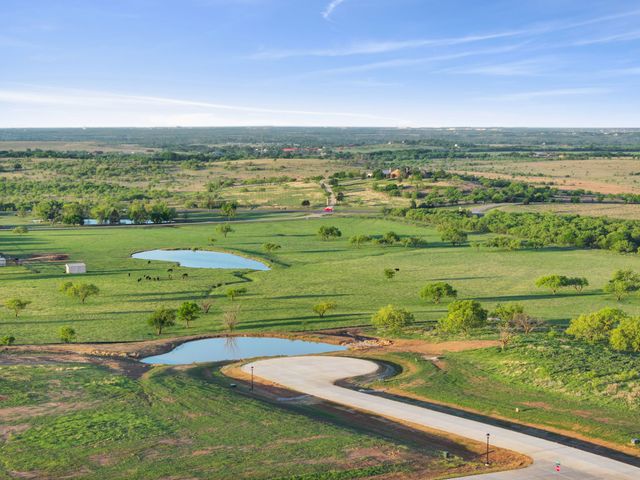 1609 Hillside Drive, Sanger, TX 76266
