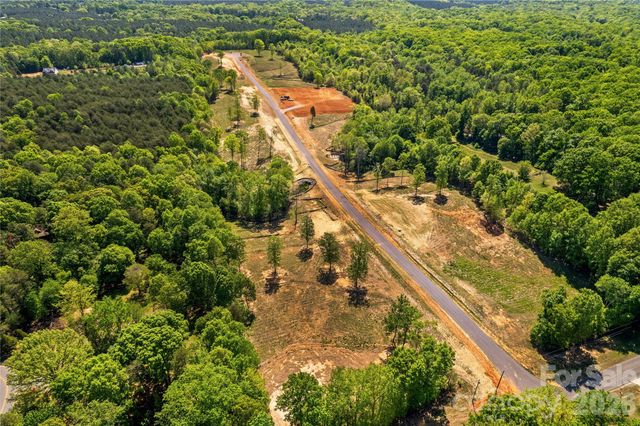 000 Boomer Court 13, Statesville, NC 28677