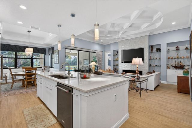 77 HERON DRIVE, Palm Coast, FL 32137