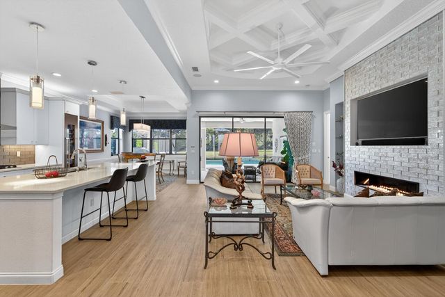 77 HERON DRIVE, Palm Coast, FL 32137