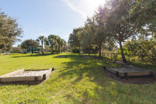 77 HERON DRIVE, Palm Coast, FL 32137