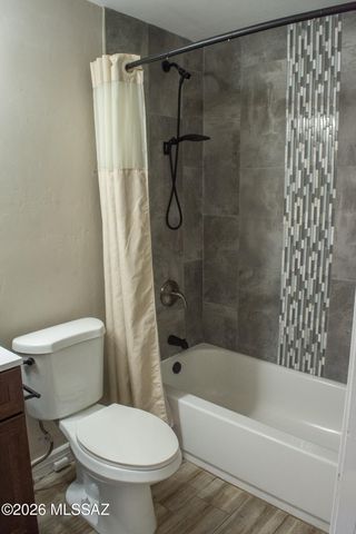 2610 E Cochise Vista, Tucson, AZ 85713