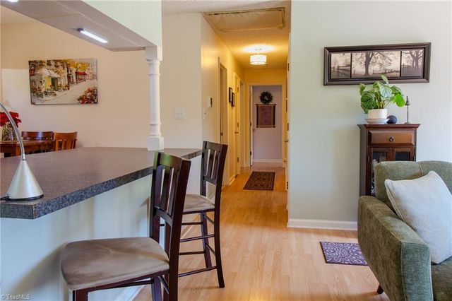 5736 Davis Road, Walkertown, NC 27051