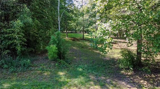 5736 Davis Road, Walkertown, NC 27051