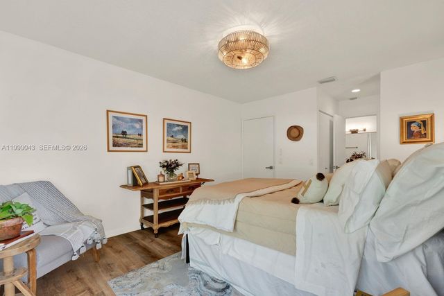 10441 Mahogany Key Circle 202, Miami, FL 33196