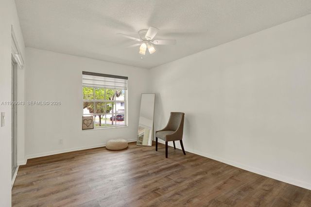 10441 Mahogany Key Circle 202, Miami, FL 33196