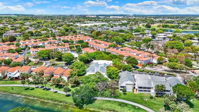 10441 Mahogany Key Circle 202, Miami, FL 33196