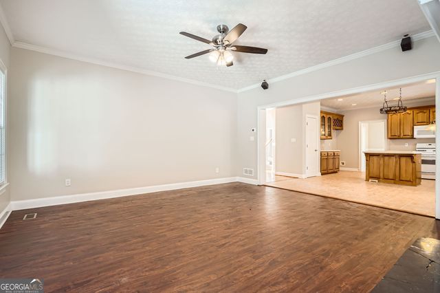 100 Hamilton Glen Court, Fayetteville, GA 30215