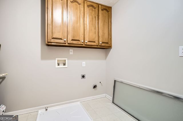 100 Hamilton Glen Court, Fayetteville, GA 30215