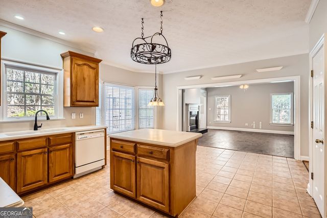 100 Hamilton Glen Court, Fayetteville, GA 30215