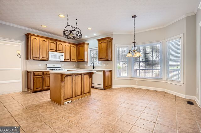 100 Hamilton Glen Court, Fayetteville, GA 30215