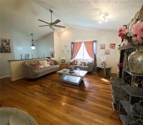 3695 Winterberry Lane, Snellville, GA 30039