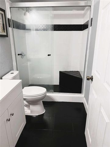 3695 Winterberry Lane, Snellville, GA 30039