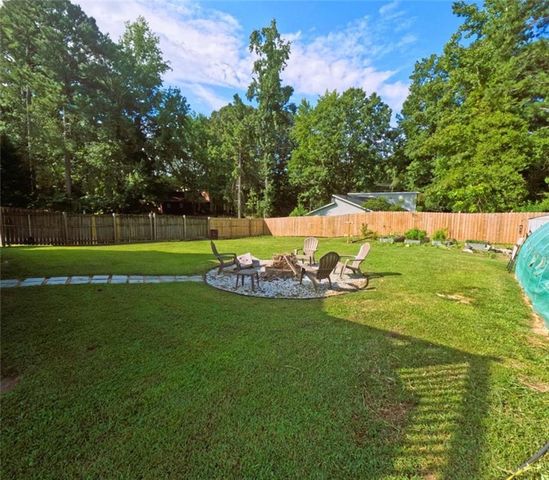 3695 Winterberry Lane, Snellville, GA 30039