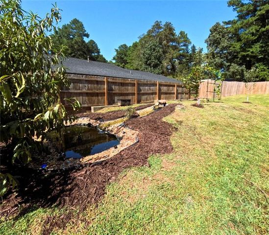 3695 Winterberry Lane, Snellville, GA 30039