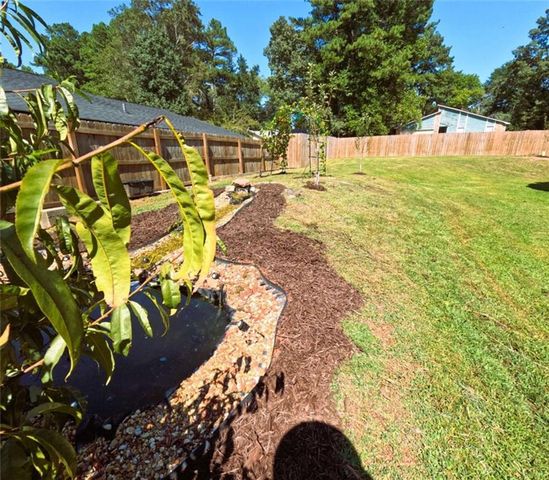 3695 Winterberry Lane, Snellville, GA 30039