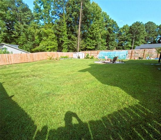 3695 Winterberry Lane, Snellville, GA 30039