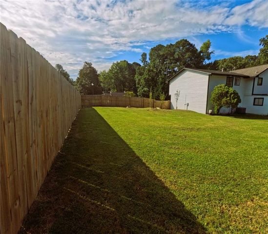 3695 Winterberry Lane, Snellville, GA 30039