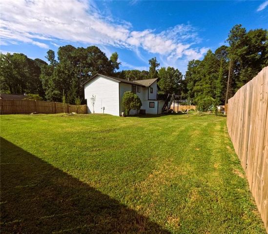 3695 Winterberry Lane, Snellville, GA 30039