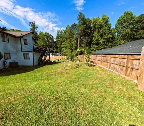 3695 Winterberry Lane, Snellville, GA 30039