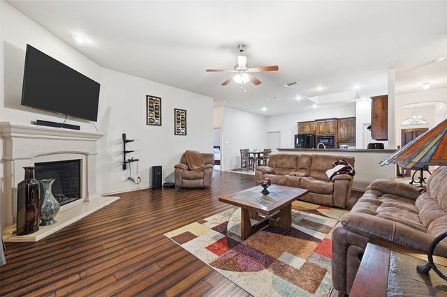 636 Martin Drive, Desoto, TX 75115