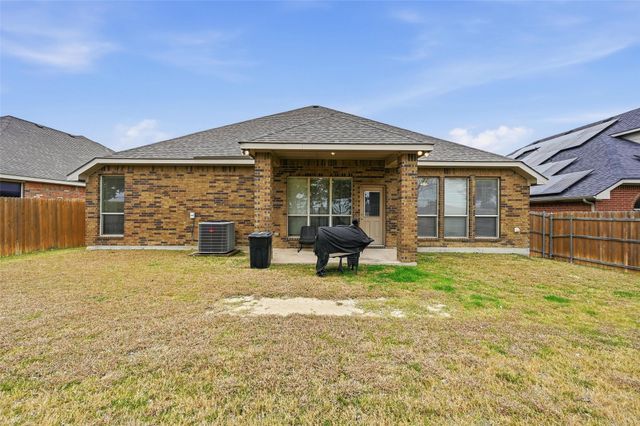 636 Martin Drive, Desoto, TX 75115