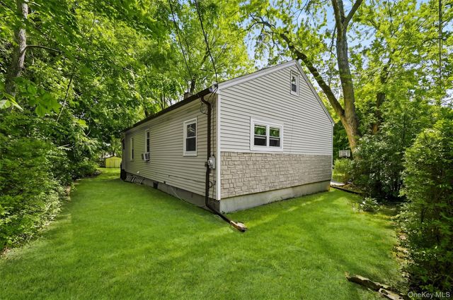19 Hulse Avenue, Middletown, NY 10940