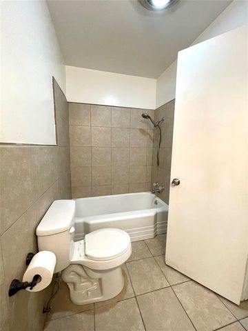 1100 Fenwick Place, Nichols Hills, OK 73116