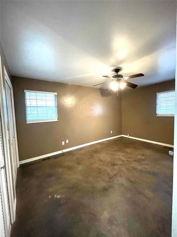 1100 Fenwick Place, Nichols Hills, OK 73116