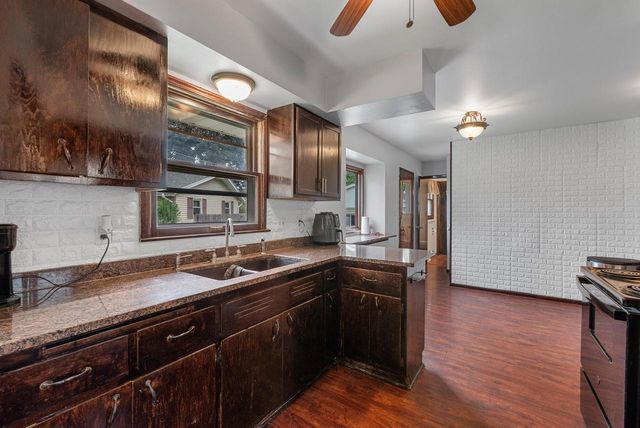 248 E Norport DRIVE, Port Washington, WI 53074