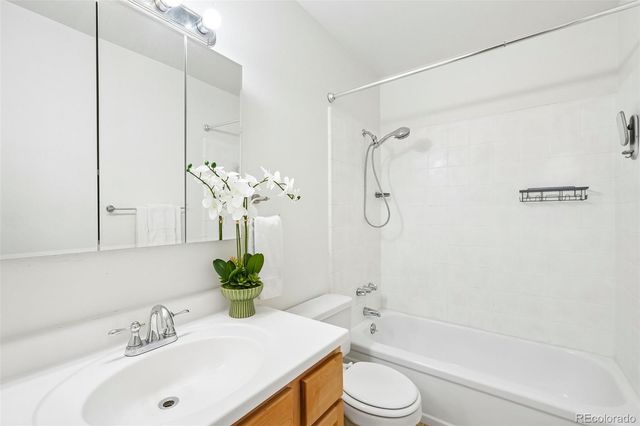 5835 S Lowell Boulevard, Littleton, CO 80123