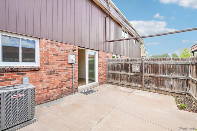 5835 S Lowell Boulevard, Littleton, CO 80123