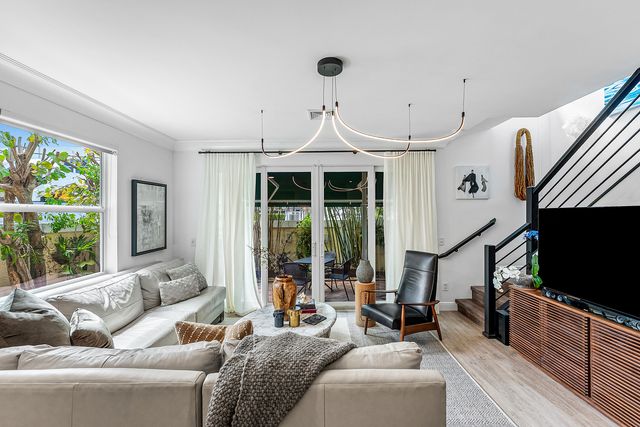 848 SE 4th Court, Deerfield Beach, FL 33441