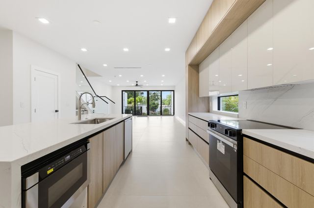 819 SW 1st Street, Fort Lauderdale, FL 33312