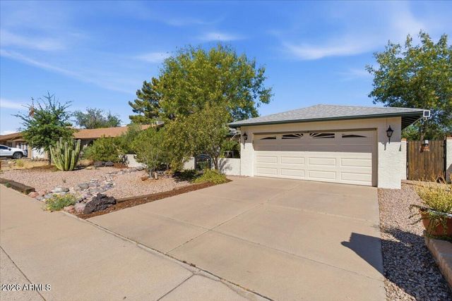 1208 W LOUGHLIN Drive, Chandler, AZ 85224