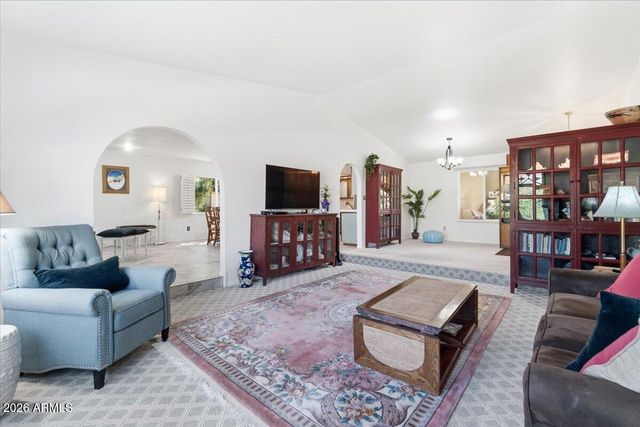 1208 W LOUGHLIN Drive, Chandler, AZ 85224